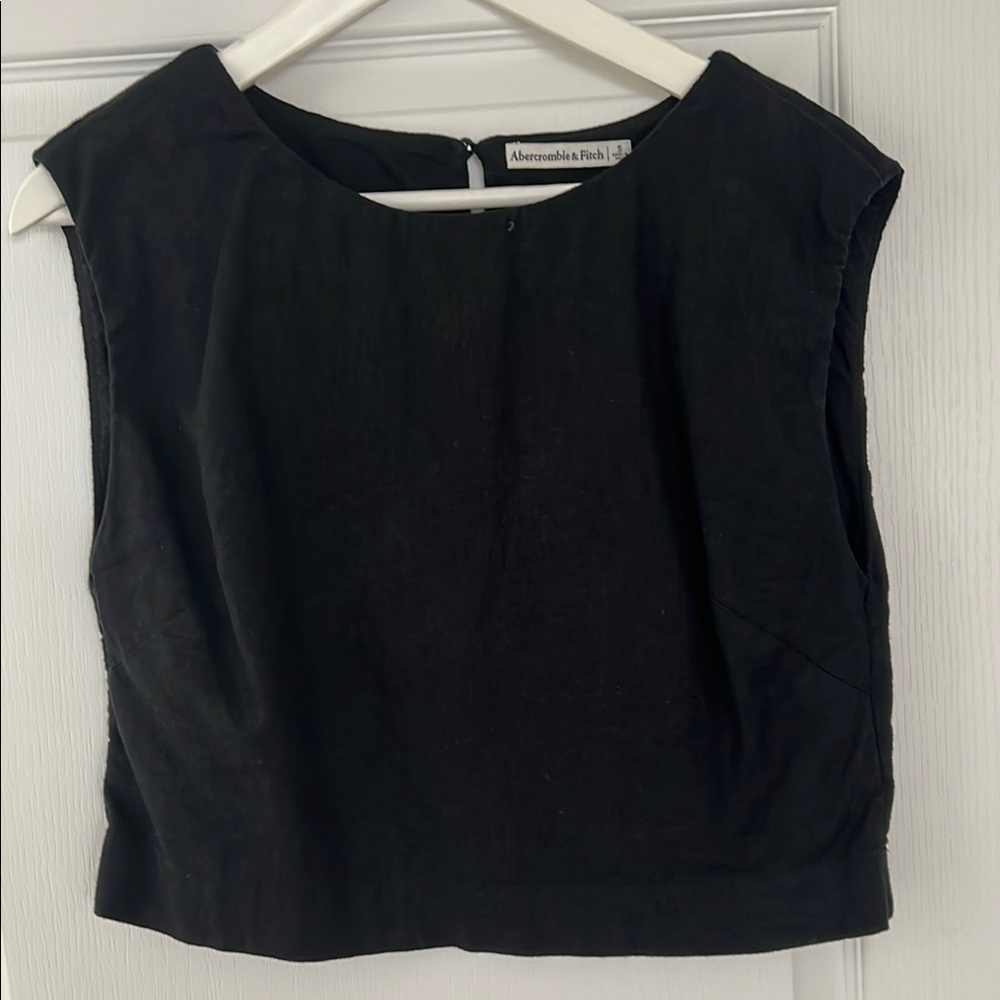 Abercrombie & Fitch Black Sleeveless Crop Tank Top